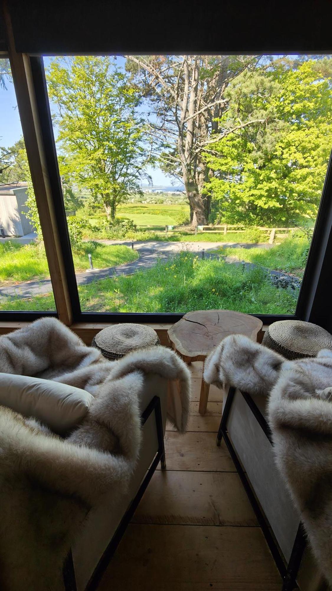 The View At Moneylands Villa Arklow Room photo